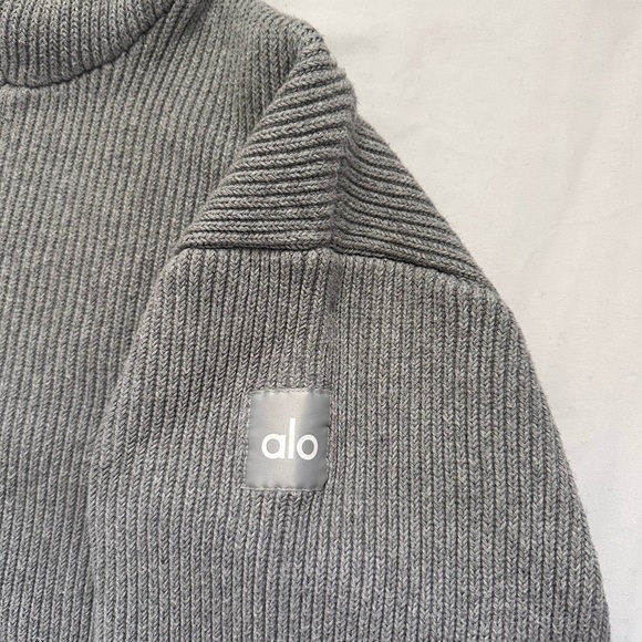 ALO Yoga Heather Gray Ribbed Jacket - Picture 3 of 5